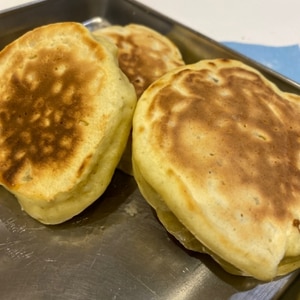 幼児食　さつまいもとリンゴのパンケーキ